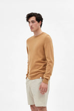 Load image into Gallery viewer, Sigfred Merino Lambswool Sweater Camel