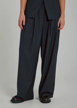 Load image into Gallery viewer, Kandria pants Brown pinstripe