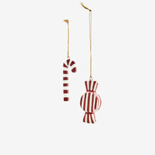 Load image into Gallery viewer, Handmade paper mache christmas ornaments