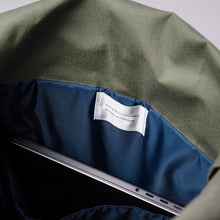 Load image into Gallery viewer, AXEL Backpack Dawn green