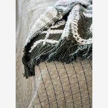 Load image into Gallery viewer, Quilted bed cover 240x240, Khaki