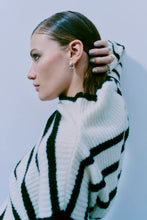 Load image into Gallery viewer, Bianca Pullover Jet Stream/Black
