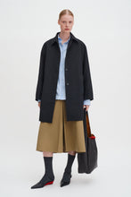Laden Sie das Bild in den Galerie-Viewer, Cassie Car Coat, Schwarz