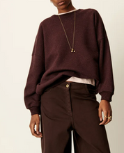 Laden Sie das Bild in den Galerie-Viewer, CHEBBI Sweatshirt, Ganache