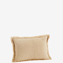 Load image into Gallery viewer, Quilted cushion cover