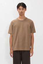 Laden Sie das Bild in den Galerie-Viewer, Elmelunde Organic Dry Cotton GMD T-Shirt, Walnuss