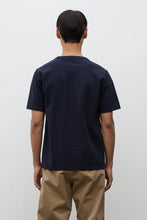 Laden Sie das Bild in den Galerie-Viewer, Elmelunde Soft Compact Cotton T-shirt, Dark Navy