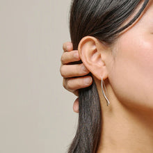 Load image into Gallery viewer, Elvira Earrings, Silver