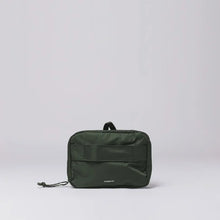 Load image into Gallery viewer, EVERYDAY WASHBAG Lichen green