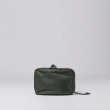 Load image into Gallery viewer, EVERYDAY WASHBAG Lichen green
