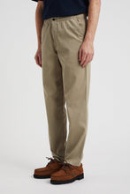 Load image into Gallery viewer, Ezra Relaxed Organic Stretch Twill Trouser, Moss Green