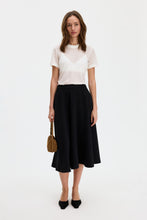 Laden Sie das Bild in den Galerie-Viewer, Flared Skirt, Black