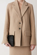 Load image into Gallery viewer, Helin Crumpled jacket Oatmeal