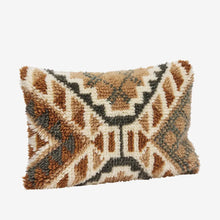 Load image into Gallery viewer, Hand woven wool cushion cover 40x60
