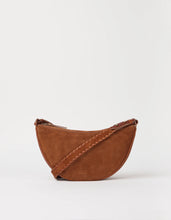 Laden Sie das Bild in den Galerie-Viewer, Leo Midi Crossbody-Tasche mit Riemen, Cognac Wildleder