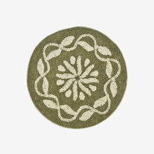 Load image into Gallery viewer, Round tufted bath mat 60cm