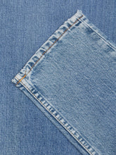 Load image into Gallery viewer, Solid Ollie Worn Vintage