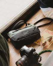 Load image into Gallery viewer, OLOF Shoulder Bag Multi clover green