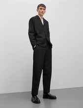 Laden Sie das Bild in den Galerie-Viewer, Rosas August Blazer Schwarz