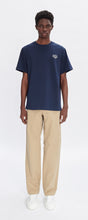 Laden Sie das Bild in den Galerie-Viewer, Standard T-Shirt Rue Madame Marine