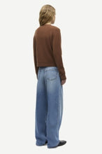 Laden Sie das Bild in den Galerie-Viewer, Saboston cardigan 6304, Potting Soil