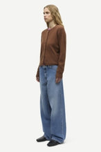 Laden Sie das Bild in den Galerie-Viewer, Saboston cardigan 6304, Potting Soil