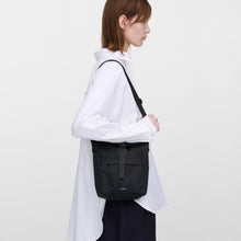 Load image into Gallery viewer, Icon Sacoche Crossbody bag, Black