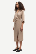 Load image into Gallery viewer, Sahani dress 1562 Greige