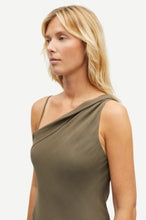 Load image into Gallery viewer, Samoena dress 15154 Dark Greige
