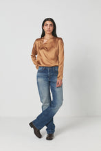 Load image into Gallery viewer, Adeena Stretch sheen top Hazelnut