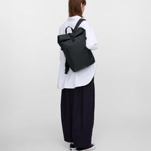 Load image into Gallery viewer, STREAM Slim Rolltop Backpack M Black