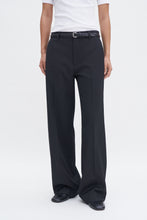 Laden Sie das Bild in den Galerie-Viewer, Tailored Trousers, Black