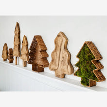 Load image into Gallery viewer, Rattan christmas tree trays