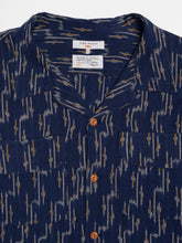 Load image into Gallery viewer, Vincent Ikat Shirt Blueberry
