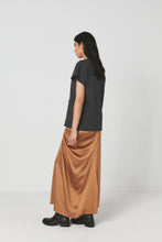 Load image into Gallery viewer, Adda Stretch sheen skirt Hazelnut