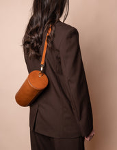 Load image into Gallery viewer, Izzy Cognac Classic Leather