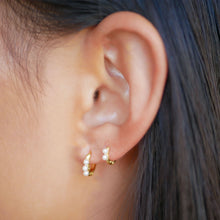 Load image into Gallery viewer, Paula Pearl 6 mm Hoops