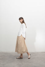 Laden Sie das Bild in den Galerie-Viewer, Lynn Poplin Utility Khaki