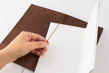 Load image into Gallery viewer, Traveler's Notebook Leather Brown