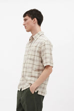 Load image into Gallery viewer, Ivan Relaxed Check SS Shirt Oatmeal
