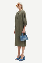 Load image into Gallery viewer, Saselma dress 15154 Dusty Olive
