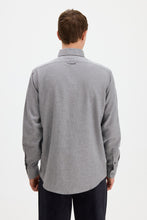 Laden Sie das Bild in den Galerie-Viewer, Zack Flannel Shirt, Medium Grey
