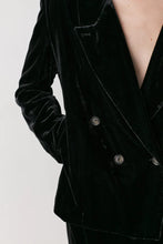 Load image into Gallery viewer, Abeera Velvet cropped jacket Black
