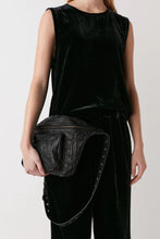 Load image into Gallery viewer, Abia Velvet pant Black
