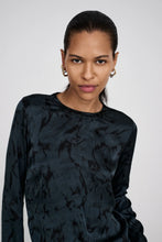 Load image into Gallery viewer, AGNIA tube blouse Midnight black
