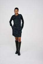 Load image into Gallery viewer, AGNIA tube blouse Midnight black
