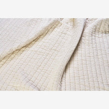 Load image into Gallery viewer, Quilted bed cover 240x240, Ivory
