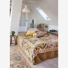 Load image into Gallery viewer, Quilted bed cover 240x240, Mustard
