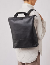 Load image into Gallery viewer, BEENIE Leather Backpack Black
