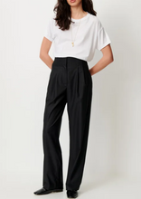 Laden Sie das Bild in den Galerie-Viewer, BODAM Trousers, Black
